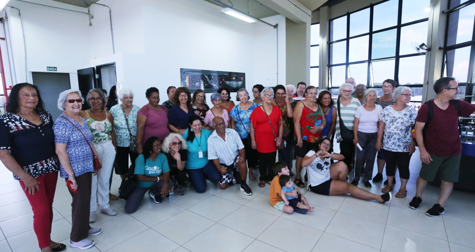 idosos-visitam-museu-interativo-de-ciencias-mic-fotosadenir-brittopmsjc-0903_52737102733_o.jpg