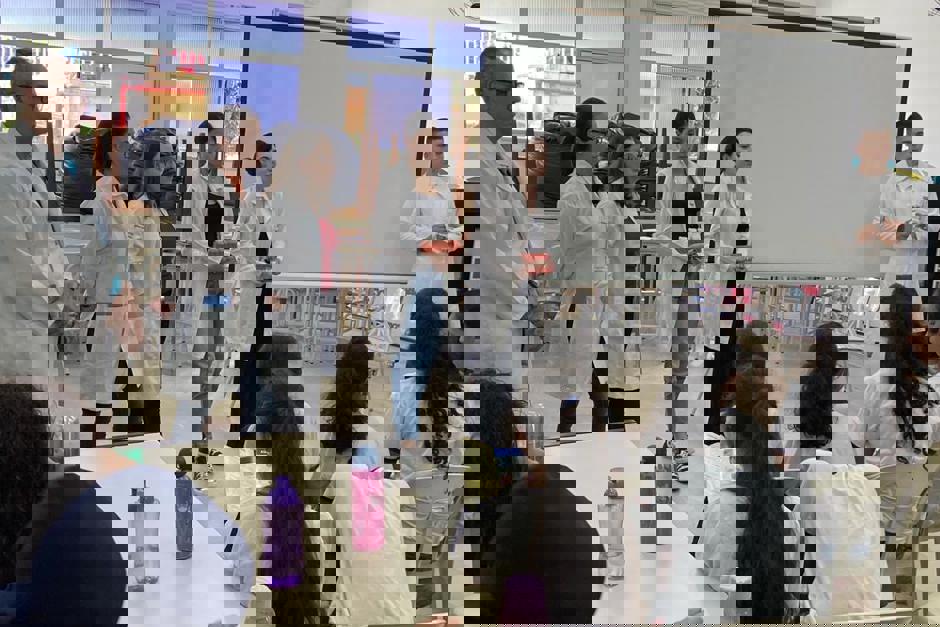 acao-alunos-medicina-unidade-alto-da-ponte-2.jpeg