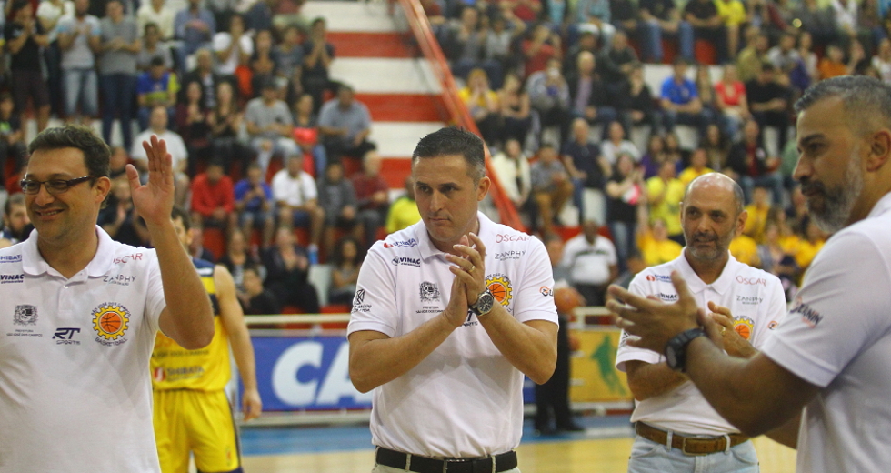 cv__1343-claudio_vieira.jpg