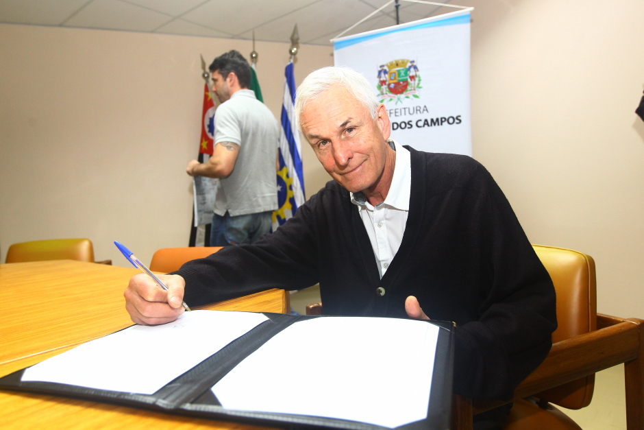 cv__1996_claudio_vieira.jpg