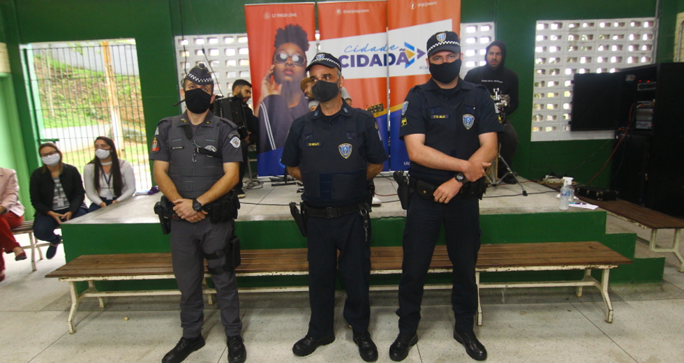 cv__8689_claudio_vieira.jpg
