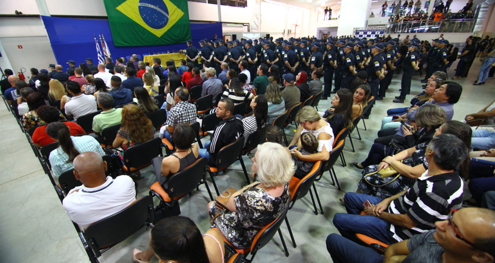 cv__0523_claudio_vieira.jpg