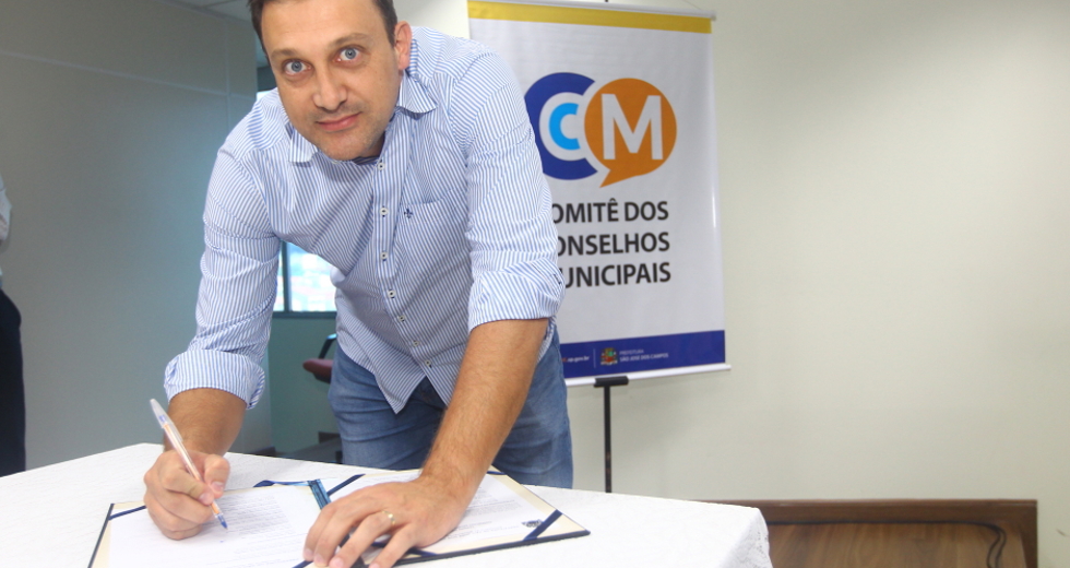 cv__4858_claudio_vieira.jpg