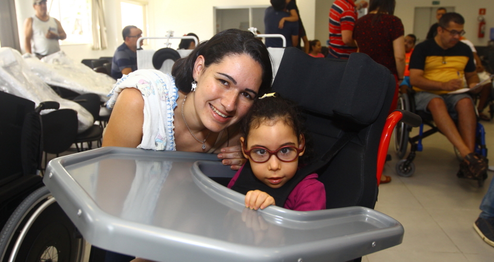 entrega_cadeiras_rodas-21-claudio_vieira-05122017.jpg