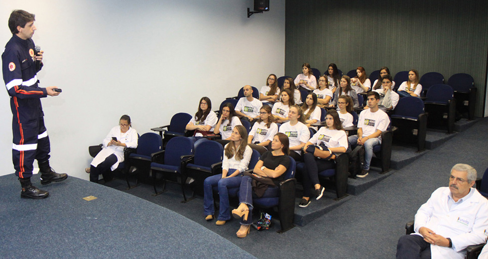 projeto_party_hospital_municipal-01_beto_freitas.jpg