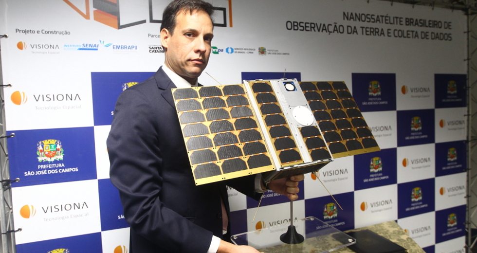 cv__9880_claudio_vieira.jpg