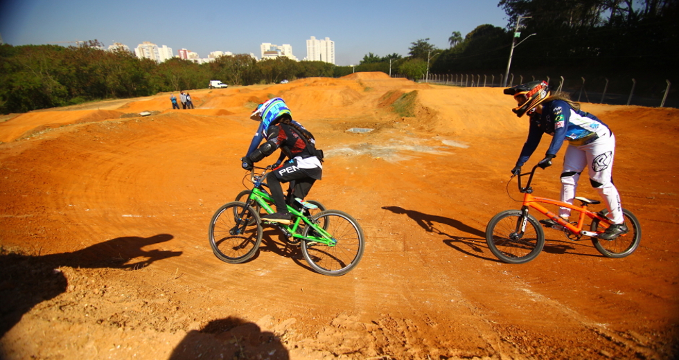 cv__5800_claudio_vieira.jpg