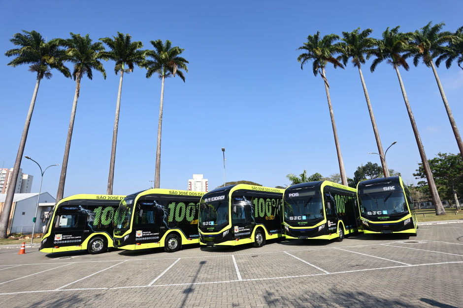 Novos Ônibus Elétricos. Foto: Claudio Vieira/PMSJC 01-10-2025 