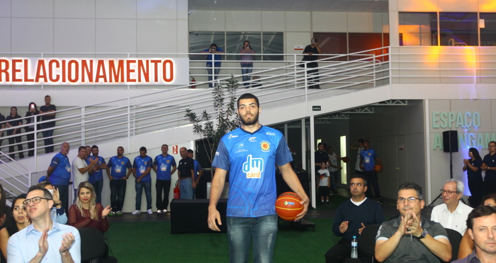 cv__9033-claudio_vieira.jpg