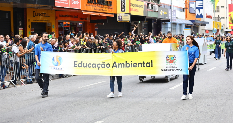 7 de Setembro Dia da Independência - Desfile cívico-militar na Rua 15 de Novembro. Foto: Claudio Vieira/PMSJC 07-09-2025 