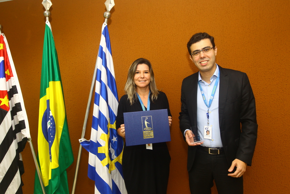 cv__2476_claudio_vieira.jpg