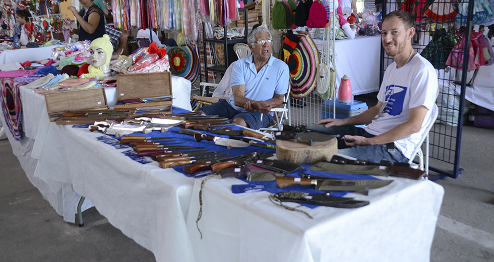 feira-de-artesanato-de-natal-07-12-2019-lucas-cabral-19.jpg
