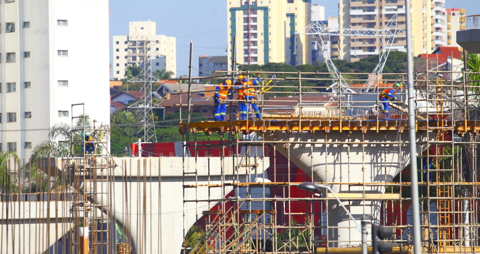 cv__8727_claudio_vieira.jpg