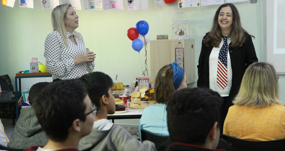 cultura-e-lingua-inglesa-e-apresentada-em-evento-ludico-12.jpg