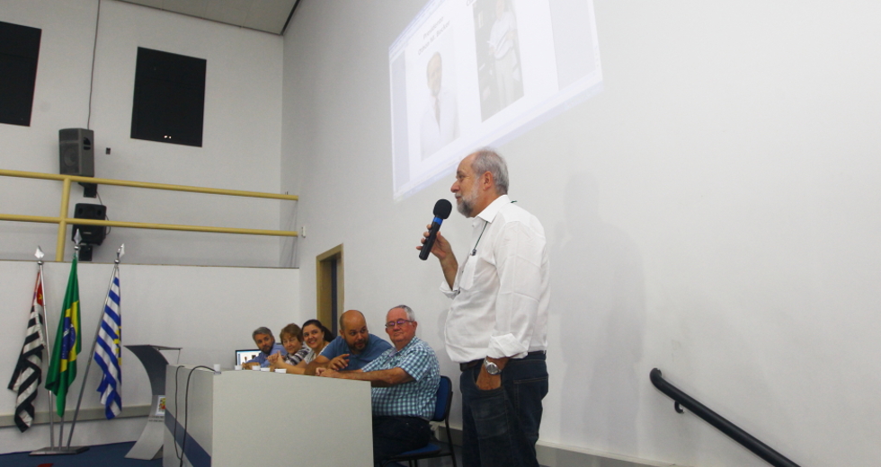 cv__8939_claudio_vieira.jpg