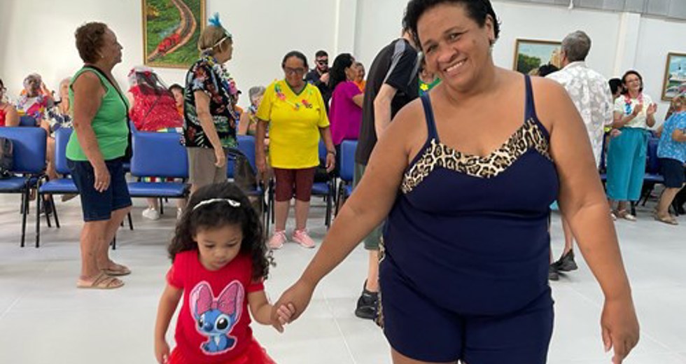 Concurso de fantasias de Carnaval na Casa do Idoso Centro