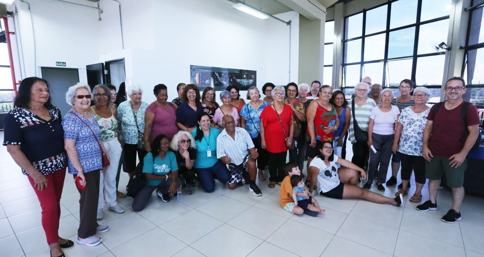 idosos-visitam-museu-interativo-de-ciencias-mic-fotosadenir-brittopmsjc-0903_52737034045_o.jpg
