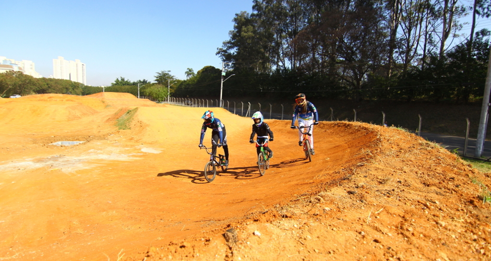 cv__5811_claudio_vieira.jpg