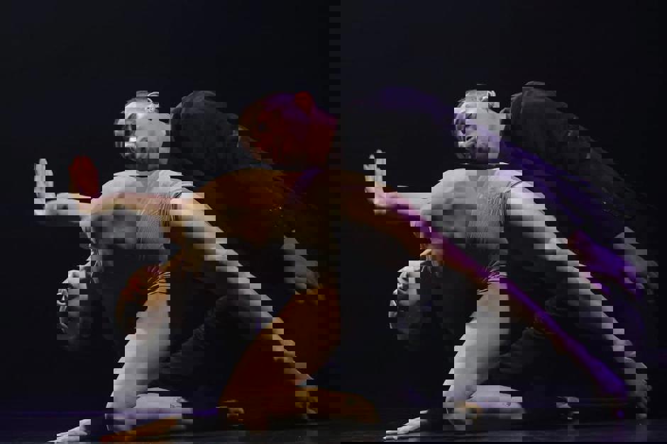Cia de Dança SJC - o eu pele
