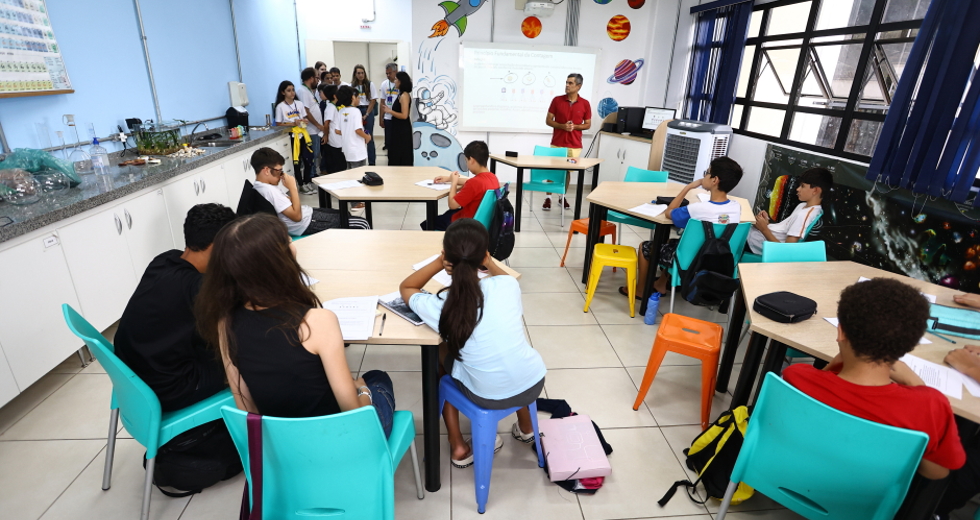 Projeto Sócios-Mirins visita o MIC. Foto: Claudio Vieira/PMSJC 05-11-2025 