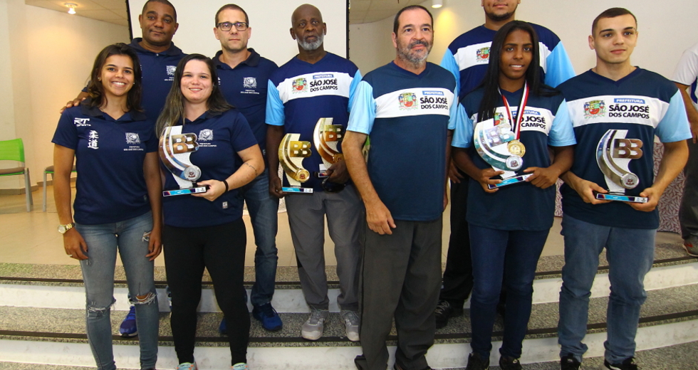 cv__7367-claudio_vieira.jpg