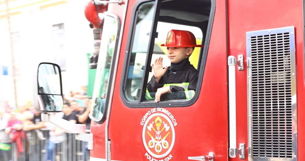 7 de Setembro Dia da Independência - Desfile cívico-militar na Rua 15 de Novembro. Foto: Claudio Vieira/PMSJC 07-09-2025
