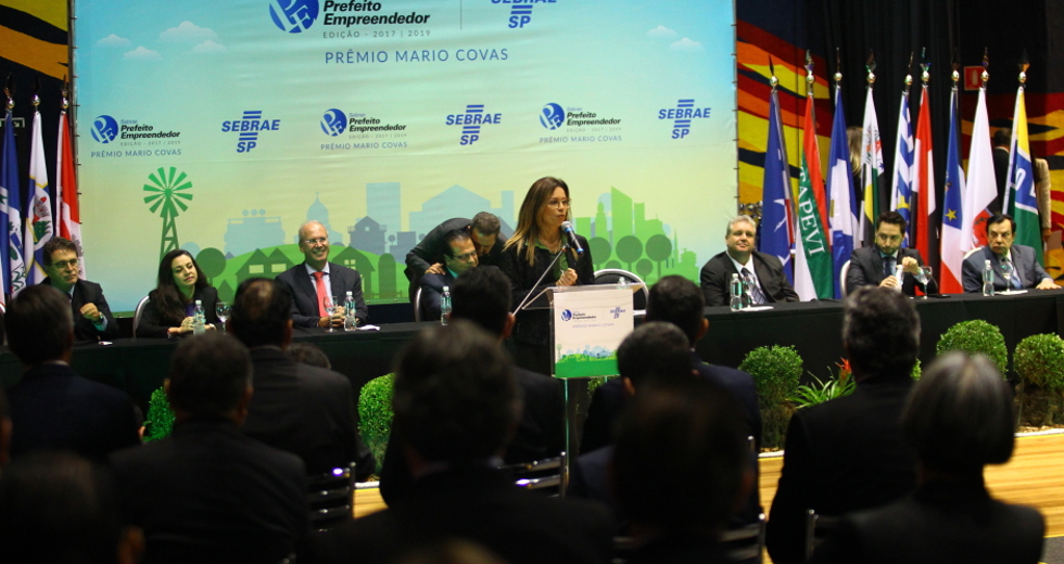cv__2054-claudio_vieira.jpg