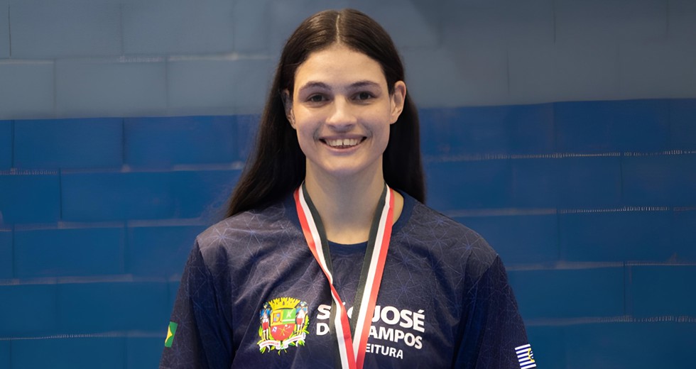 A atleta conquistou a medalha de ouro na categoria até 57kg, contribuindo para a campanha histórica de São José dos Campos nos Jogos Regionais