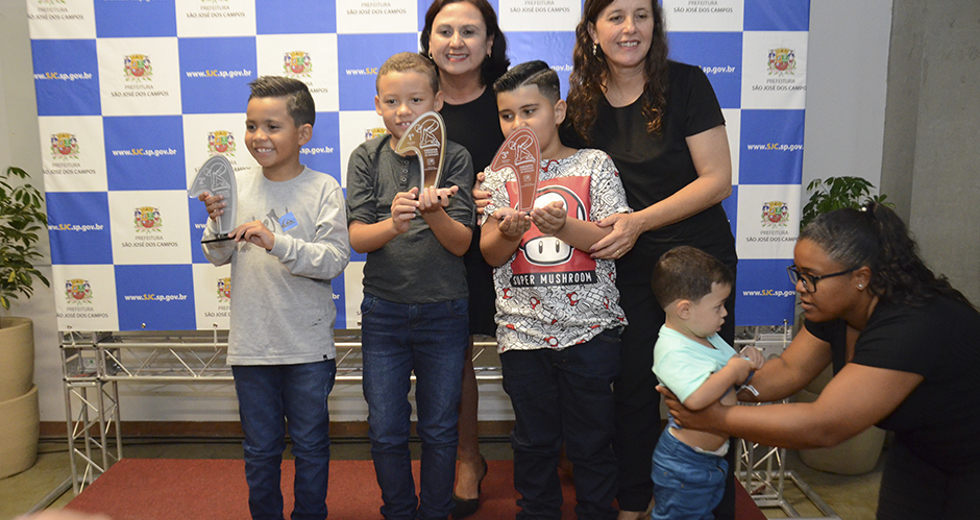 premiacao-circuito-intercentros-de-natacao-06-12-2019-lucas-cabral-108.jpg