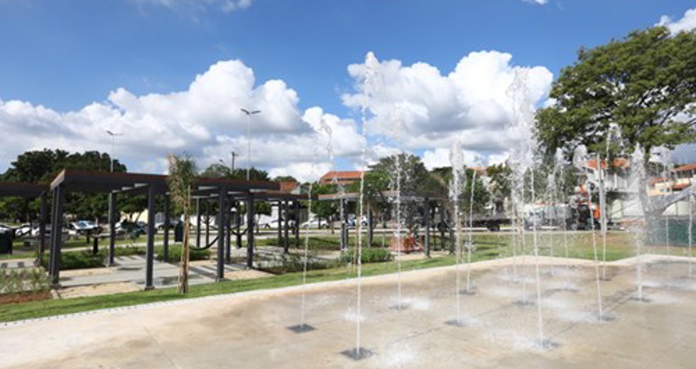 Praça Verão no Jardim Morumbi