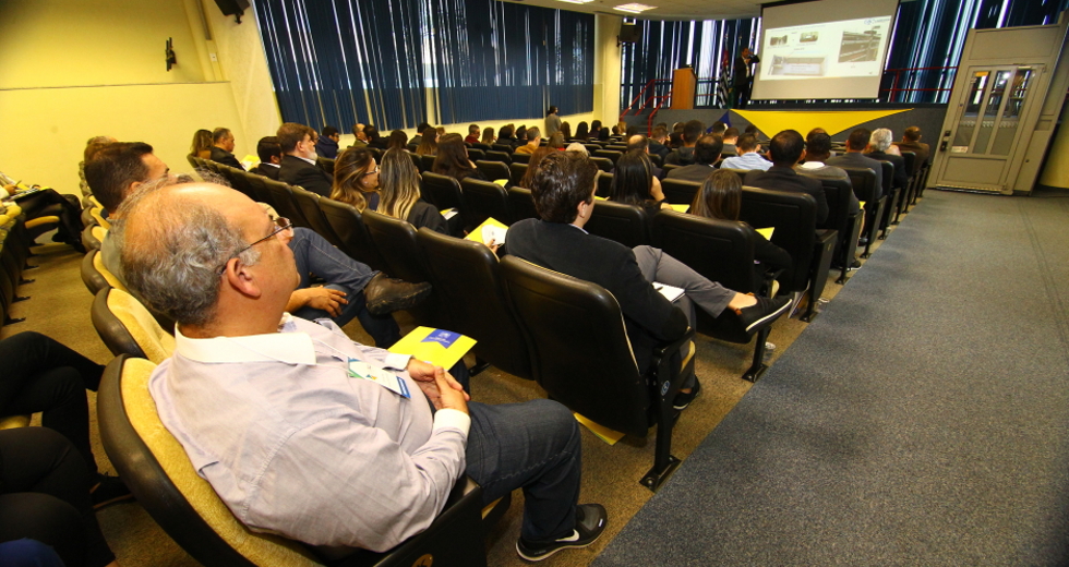 cv__1207_claudio_vieira.jpg