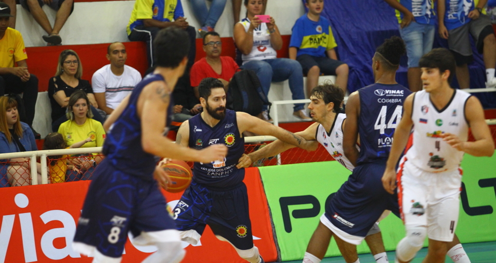 cv__1414-claudio_vieira.jpg