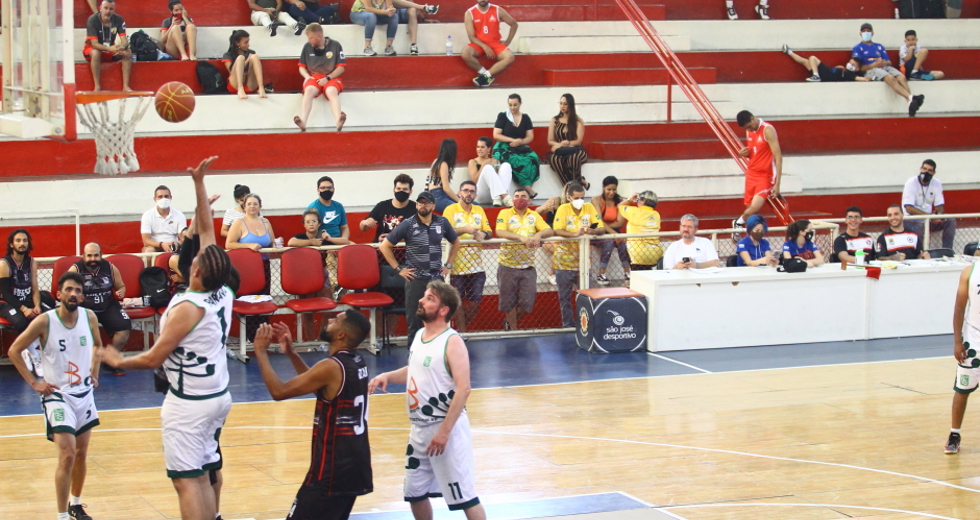 cv__4625_claudio_vieira.jpg
