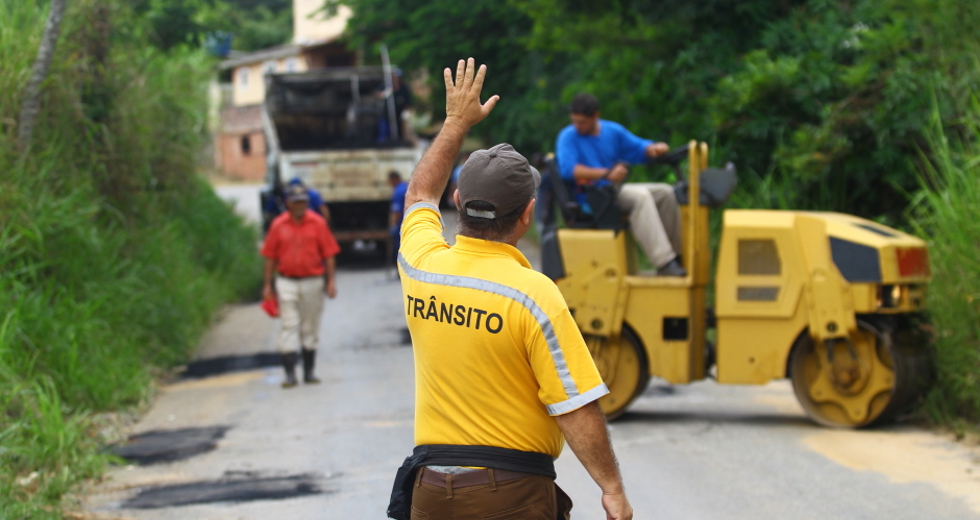 tapa_buraco_bairro_capuava-09-claudio_vieira.jpg