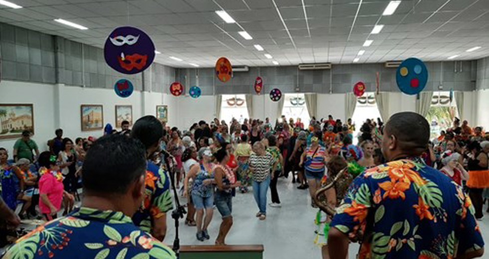 Concurso de fantasias de Carnaval na Casa do Idoso Centro