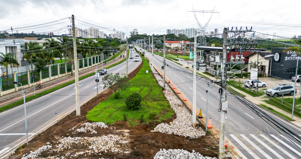obras-de-nova-rotatoria-na-avlineu-de-moura-4.jpg