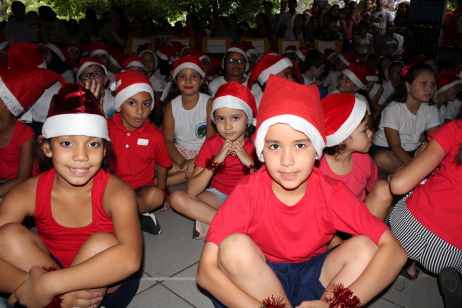 cantata-de-natal-emef-dosulina-3.jpeg
