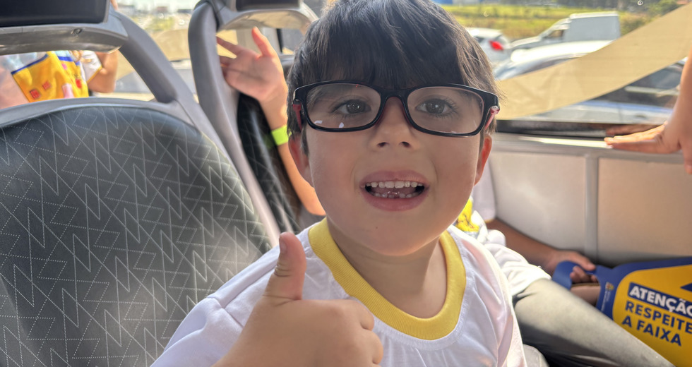 Ação Educamob na Linha Verde