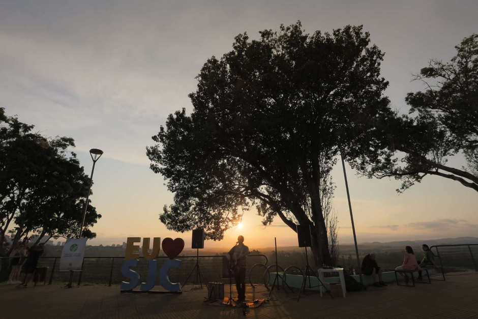musica-ao-por-do-sol-paullo.png