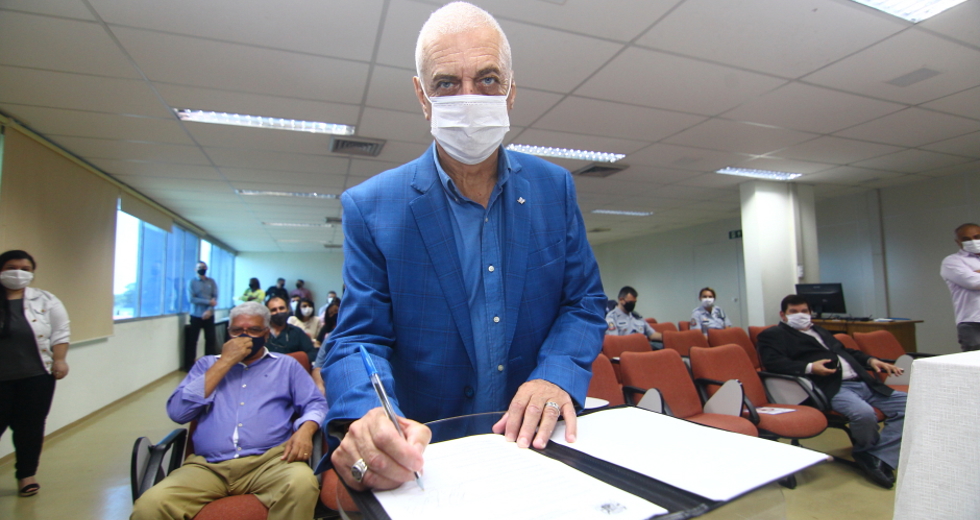 cv__7067_claudio_vieira.jpg