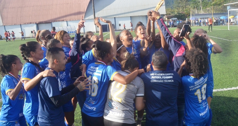 final-futebol-feminino-sj-campeao-9.jpg