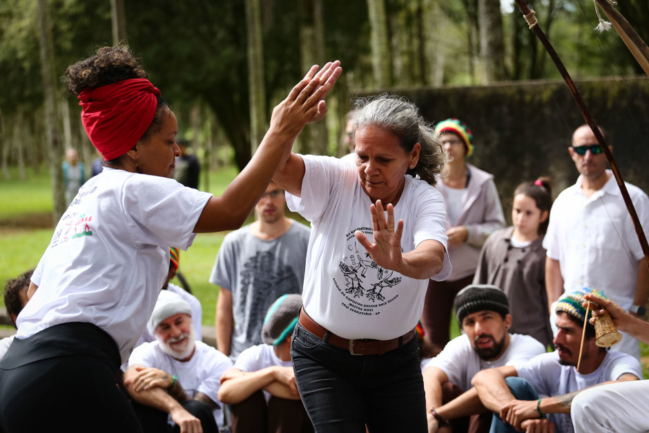 capoeira-angola-2.jpg