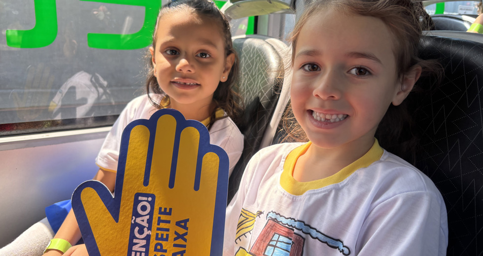 Ação Educamob na Linha Verde