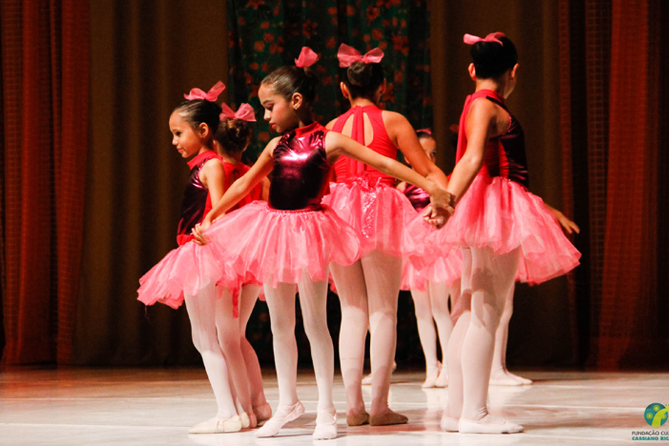 oficina-de-danca-apresentacao.jpg